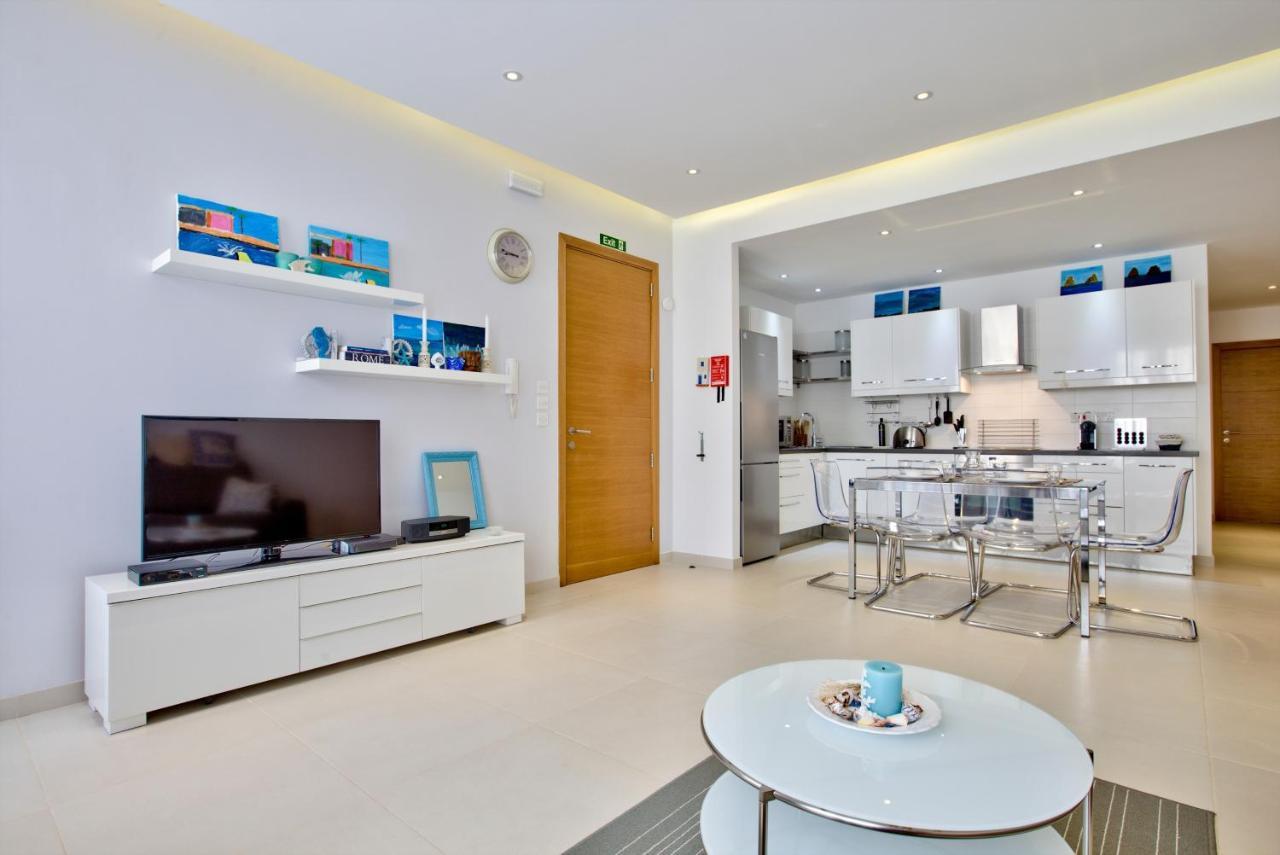 Bright And Central 2 Bedroom Apartment In 슬리에마 외부 사진